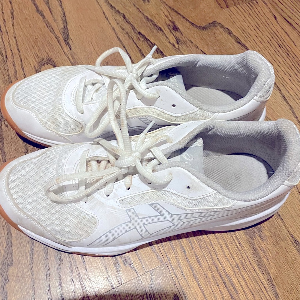 Worn twice! Ladies ASICS  volleyball or squash tennis shoes